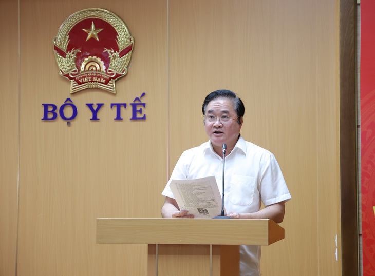 Sinh viên y tế dự phòng, công cộng, dinh dưỡng được hỗ trợ học phí, cấp học bổng - Ảnh 2. Từ 1-7: Thay đổi cách chống dịch; sinh viên y học dự phòng được cấp học bổng - Ảnh 2.