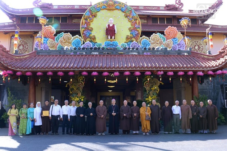 Phật đản - Ảnh 4.