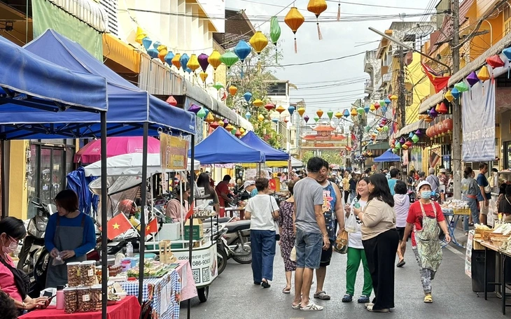 Tổng Bí thư, Chủ tịch nước Tô Lâm và Phu nhân lên đường thăm Thái Lan - Ảnh 4.