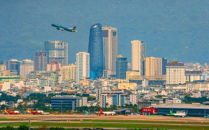 Sân bay Đà Nẵng triển khai áp chế UAV, 'săn' hơn 400 UAV trong khu vực cấm bay - Ảnh 1.