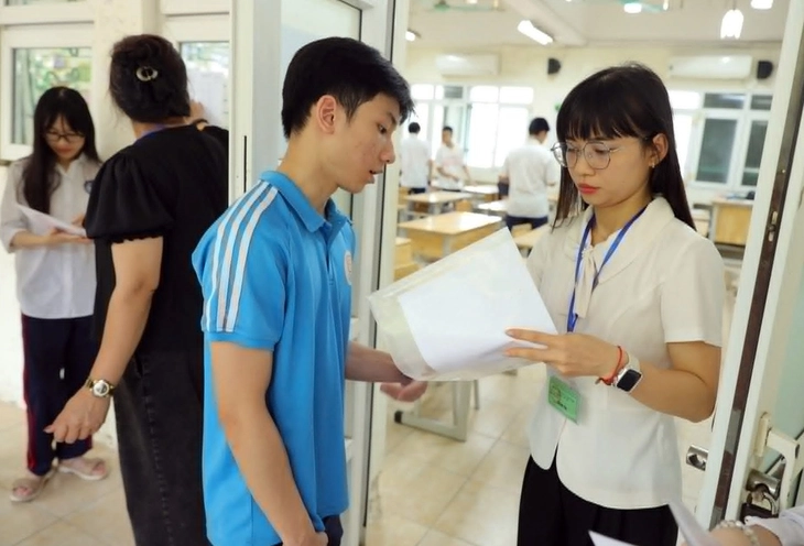 Tuyển sinh lớp 10 Hà Nội: Sẵn sàng cho ngày 'vượt vũ môn' - Ảnh 1. thi lớp 10 - Ảnh 1.