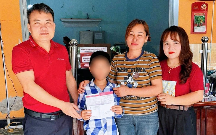 'Sốc văn hóa giao thông' khi tới Đà Nẵng và chuyện dừng đèn đỏ; Lý lẽ của vạch kẻ xương cá - Ảnh 4.