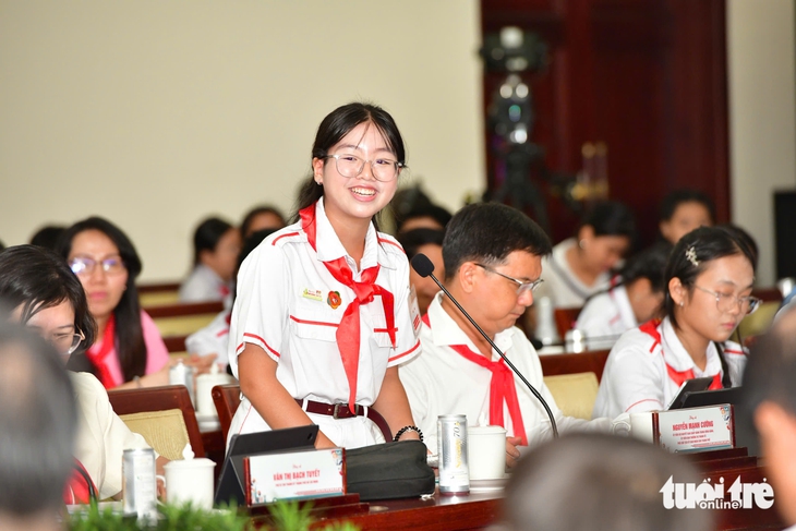 Chủ tịch HĐND TP.HCM Võ Văn Minh: Ưu tiên dành những nguồn lực tốt nhất cho thế hệ măng non - Ảnh 4.