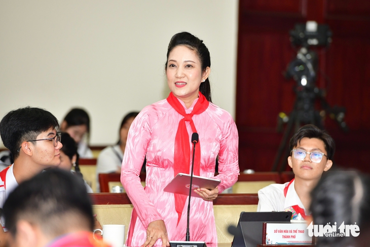 Chủ tịch HĐND TP.HCM Võ Văn Minh: Ưu tiên dành những nguồn lực tốt nhất cho thế hệ măng non - Ảnh 12.