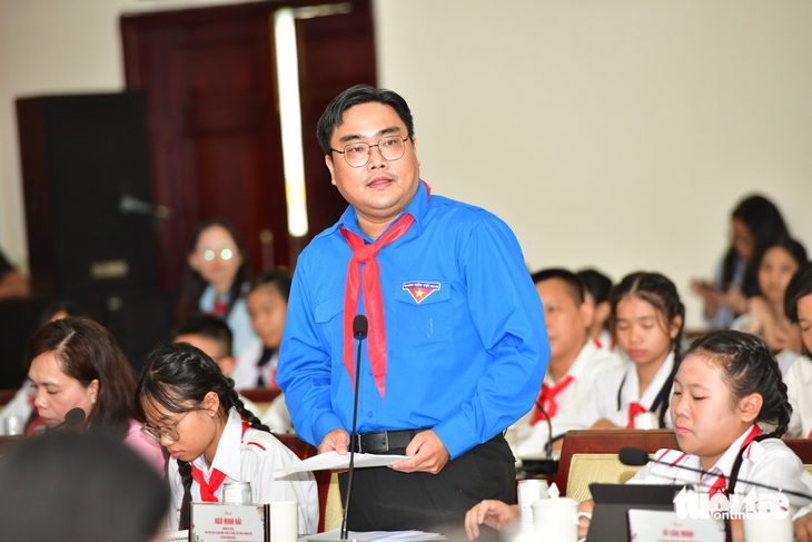Chủ tịch HĐND TP.HCM Võ Văn Minh: Ưu tiên dành những nguồn lực tốt nhất cho thế hệ măng non - Ảnh 10.