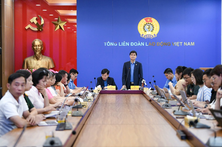 Sau Đại hội XIV Công đoàn Việt Nam, Tổng liên đoàn sẽ đề xuất tăng lương tối thiểu vùng - Ảnh 3. tăng lương - Ảnh 2.