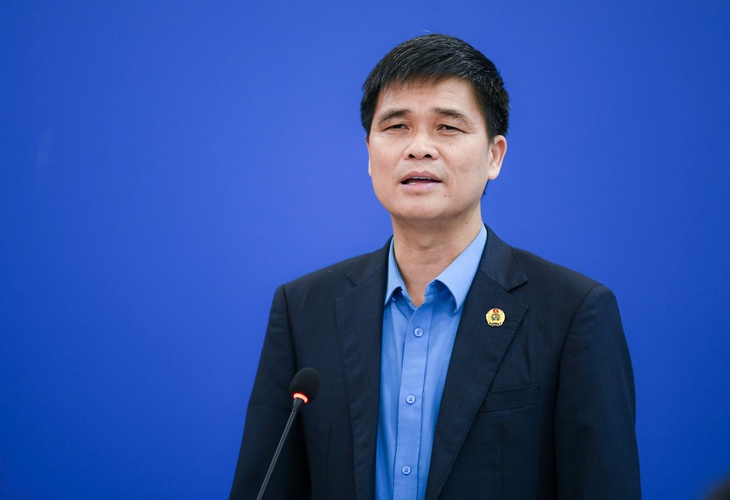 Sau Đại hội XIV Công đoàn Việt Nam, Tổng liên đoàn sẽ đề xuất tăng lương tối thiểu vùng - Ảnh 1. tăng lương - Ảnh 1.