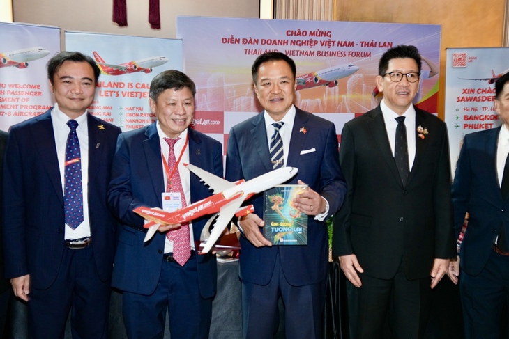 Vietjet chào mừng 50 triệu lượt khách Việt Nam - Thái Lan - Ảnh 2.