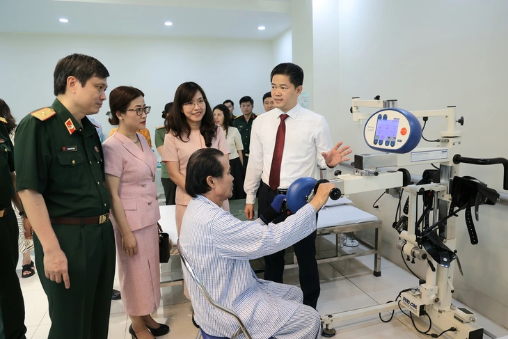 Bộ Y tế đề xuất đưa y học cổ truyền vào chăm sóc sức khỏe tại nhà - Ảnh 2.