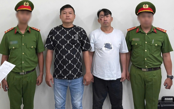 Nam sinh bị đánh tới tấp trong quán bida ở phường Linh Xuân - Ảnh 2.