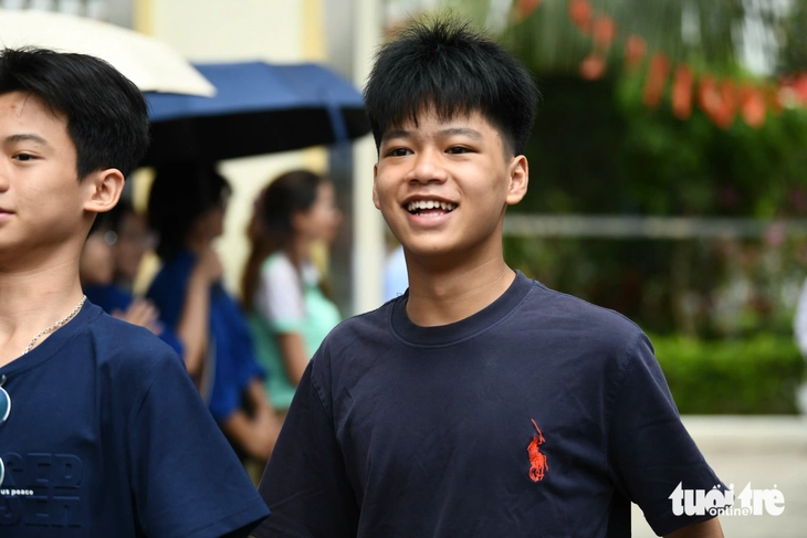 lớp 10 - Ảnh 5.