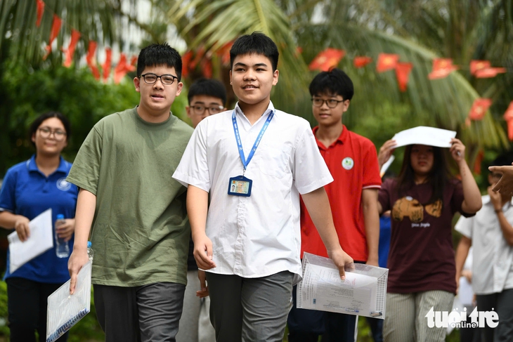 LỚP 10 - Ảnh 5.