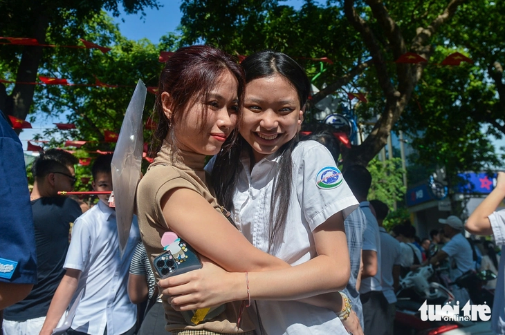 LỚP 10 - Ảnh 8.