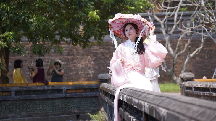 HUẾ - Ảnh 2.