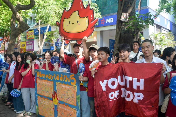 LỚP 10 - Ảnh 9.