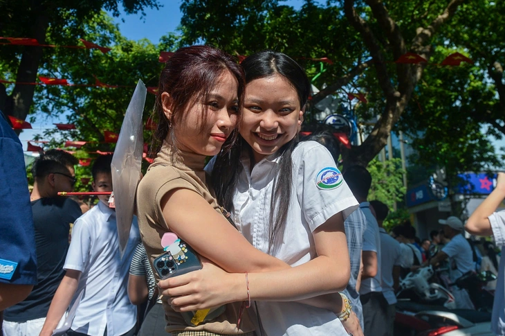 LỚP 10 - Ảnh 7.