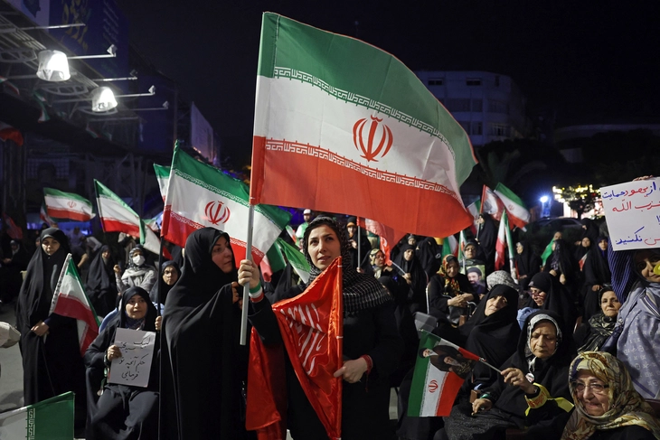 Iran nêu điều kiện tiên quyết để đạt thỏa thuận với Mỹ - Ảnh 1.