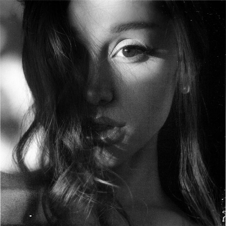 Ariana Grande mở kỷ nguyên Petal: Gai góc hơn, tốt hơn, ít làm hài lòng thế giới hơn - Ảnh 5.