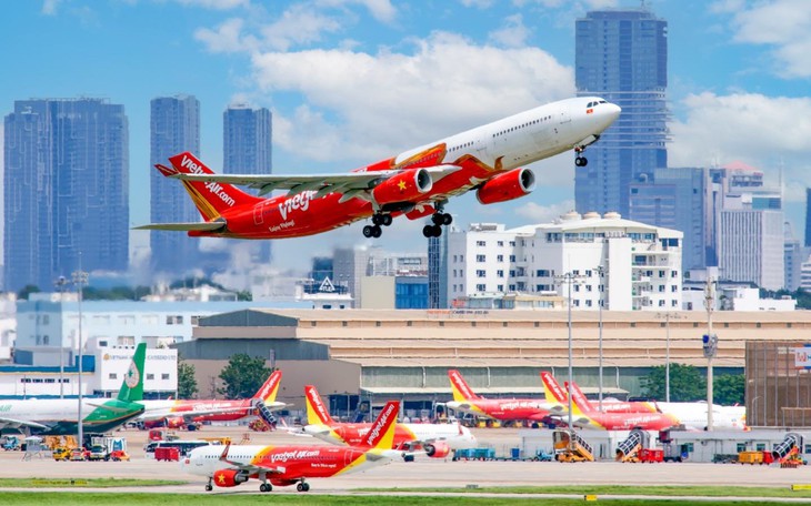 Cùng Vietjet đón niềm vui Quốc tế Thiếu nhi trên độ cao 10.000 mét - Ảnh 7.