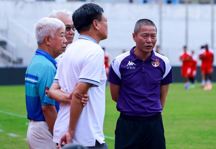 HLV Chu Đình Nghiêm thôi dẫn dắt CLB Hải Phòng, dự đoán về đâu? - Ảnh 1.