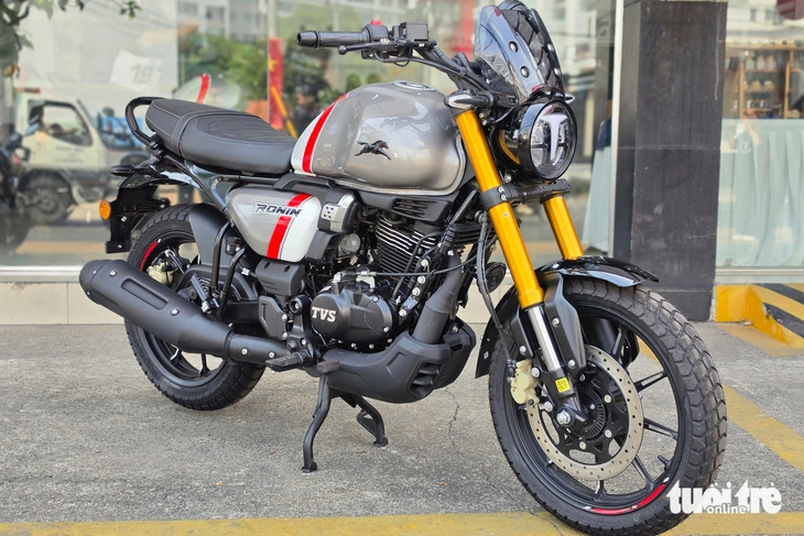 TVS Ronin 225 - Ảnh 12.