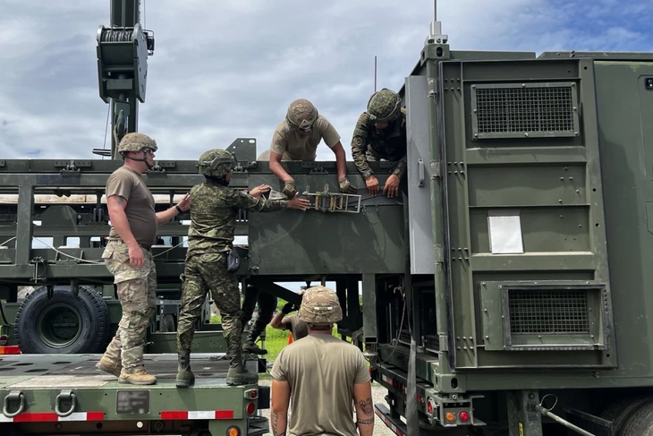 Mỹ lần đầu khai hỏa tên lửa Tomahawk tại Philippines, bắn trúng mục tiêu cách 600km - Ảnh 1.