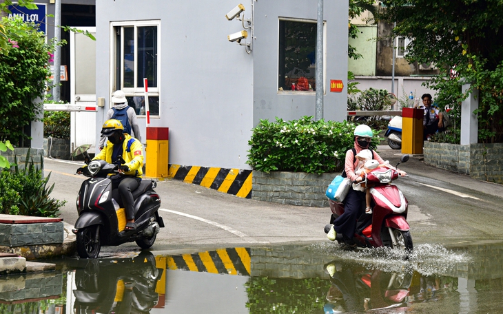 Hàng ngàn cư dân chung cư ở TP.HCM bất an khi trộm cắt sạch cáp đồng chống sét? - Ảnh 3.