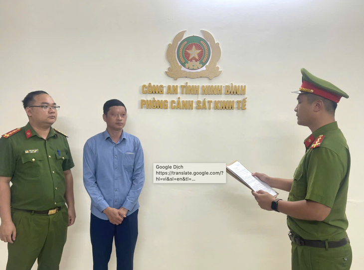 Khởi tố nguyên cán bộ xã lừa đảo chiếm đoạt tiền từ thiện hỗ trợ người dân bị lốc xoáy - Ảnh 1.