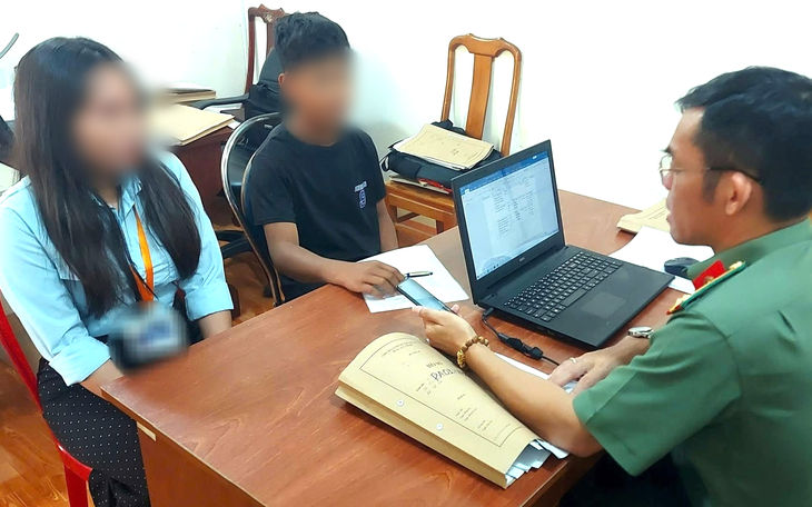 Không thể giao trẻ em cho mạng xã hội: Giờ học không điện thoại, không lên mạng - Ảnh 2.