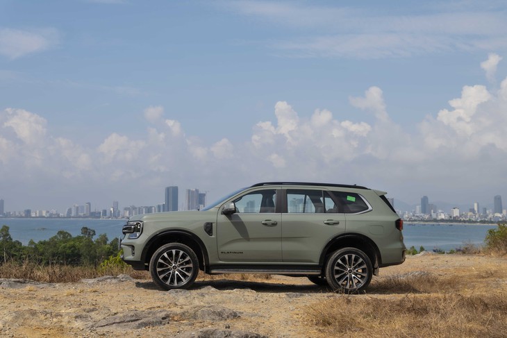 Ford Everest - Ảnh 9.