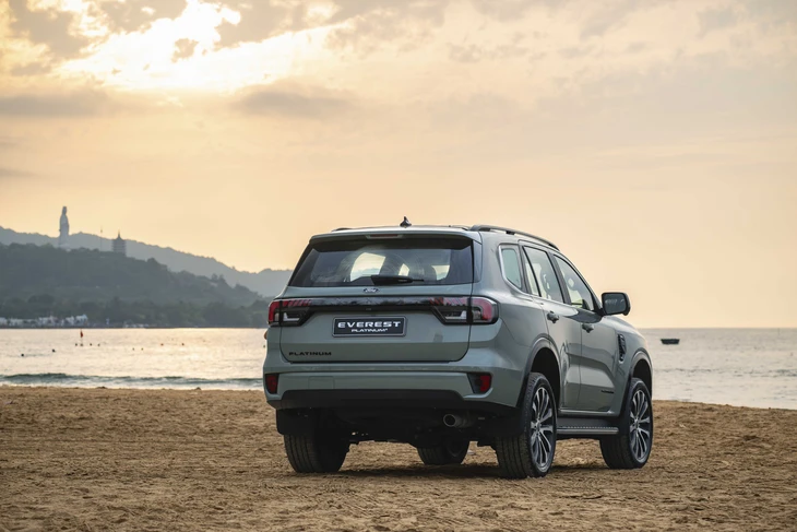 Ford Everest - Ảnh 7.