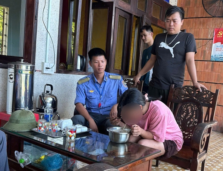 Tìm thấy nữ hành khách đi tàu hỏa bị lạc ở rừng Bắc Hải Vân - Ảnh 1.