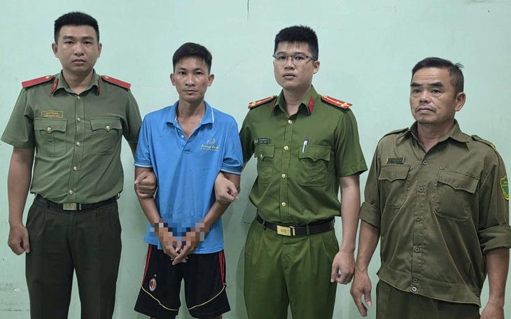 Vụ bé trai ở phường Dĩ An bị đánh: Mẹ tố cha dượng nhiều lần hành hung - Ảnh 2.
