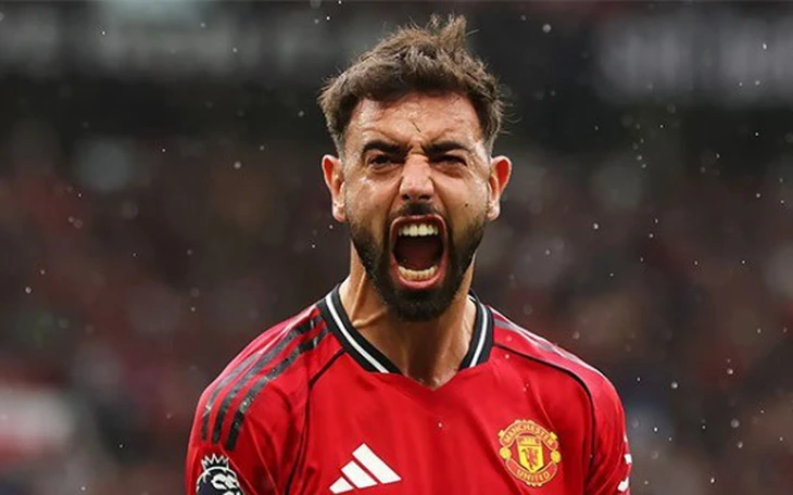 Bruno Fernandes đoạt danh hiệu Cầu thủ xuất sắc nhất Ngoại hạng Anh - Ảnh 2.