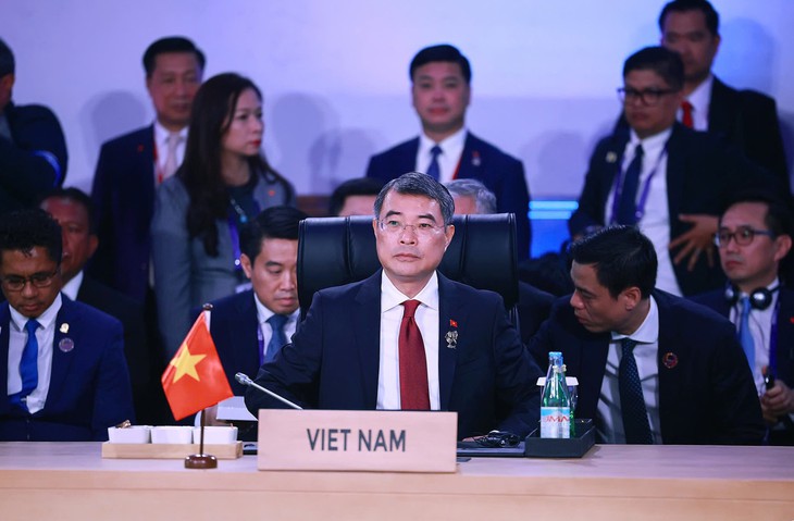 Thủ tướng Lê Minh Hưng - Ảnh 2.