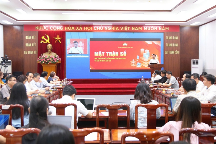 Phấn đấu 100% xã, phường lập trang mạng xã hội để tương tác trực tiếp với người dân - Ảnh 1.