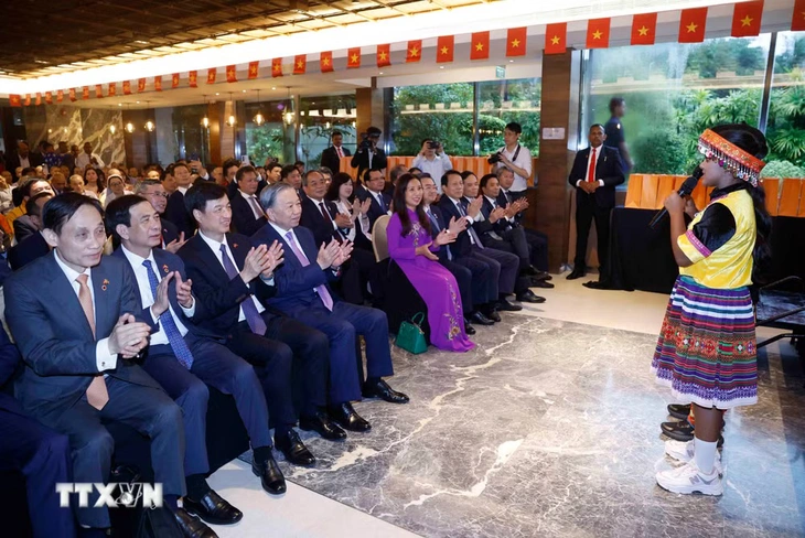 Tổng Bí thư, Chủ tịch nước Tô Lâm mong người Việt tại Sri Lanka phát huy bản sắc văn hóa dân tộc - Ảnh 2.