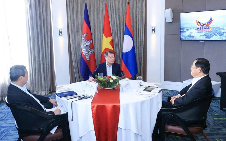 Hà Nội và Vientiane phải là hình mẫu trong hợp tác địa phương Việt - Lào - Ảnh 4.