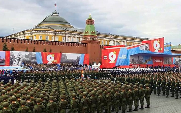Ông Putin: Tinh thần chiến thắng phát xít đang truyền cảm hứng cho binh sĩ Nga ở Ukraine - Ảnh 2.