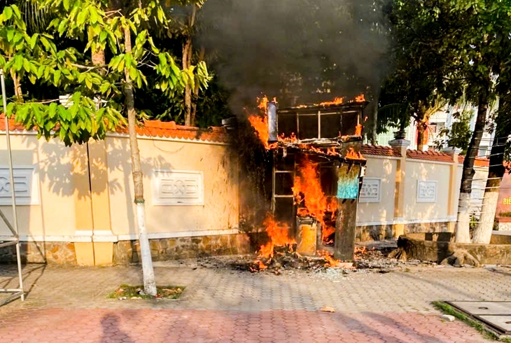 trụ atm - Ảnh 1.