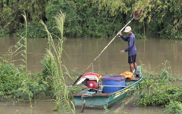 Dí xuyệt điện xuống kênh là cắt luôn đường sống của mình - Ảnh 7.