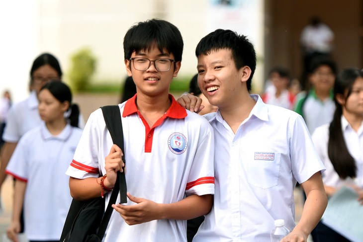 Vì sao TP.HCM chậm công bố điểm chuẩn lớp 10? - Ảnh 1.