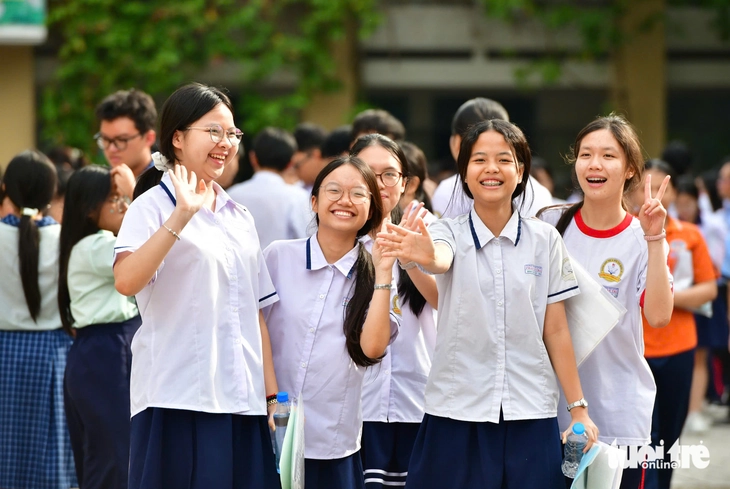 thi tiếng Anh - Ảnh 2.