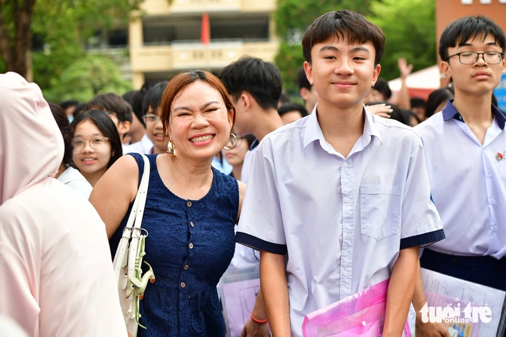 thi tiếng Anh - Ảnh 15.