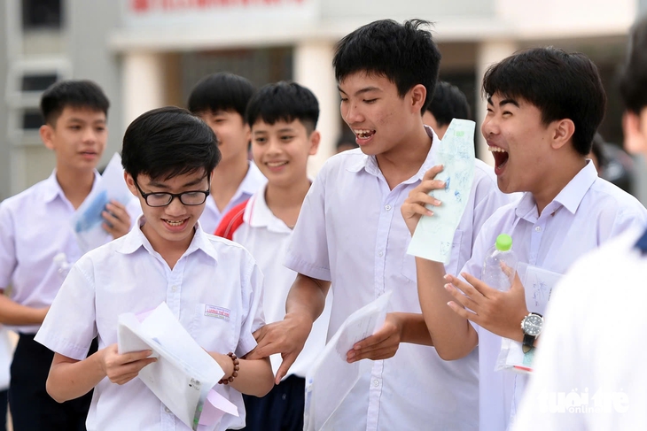 thi tiếng Anh - Ảnh 4.