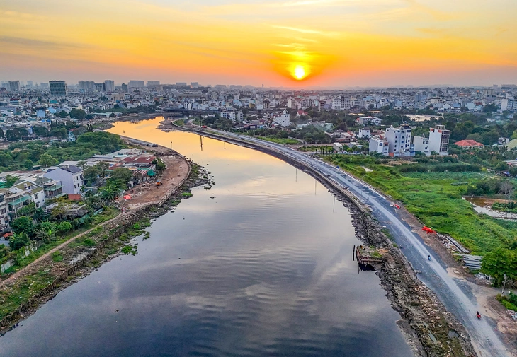 Tin tức sáng 11-8: TP.HCM dự kiến chỉ tiêu nghĩa vụ quân sự năm 2027 tăng 10% - Ảnh 5.