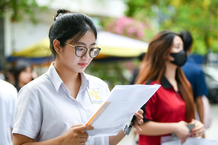 thi tốt nghiệp - Ảnh 23.