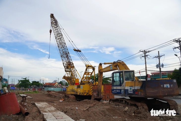 đường Lê Văn Lương - Ảnh 3.