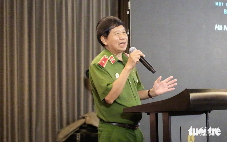 Lửa trắng - Ảnh 2.