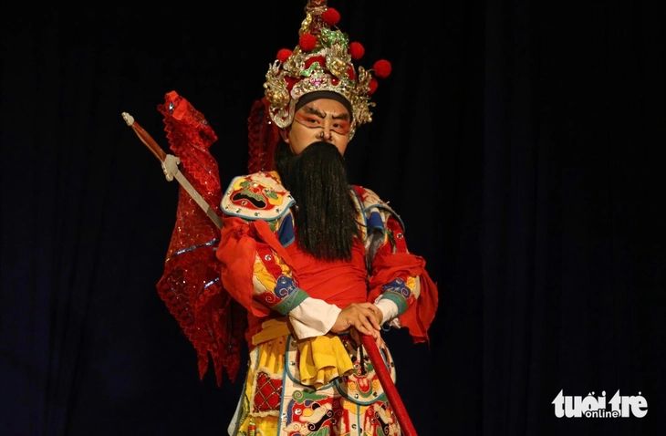 sân khấu - Ảnh 4.